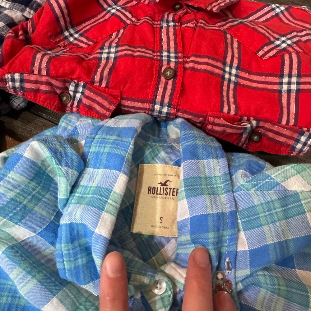 Y2K Hollister Button Up Bundle - Picture 7 of 8